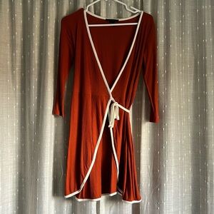 Forever 21 Orange & White Fall Wrap Dress Size Small